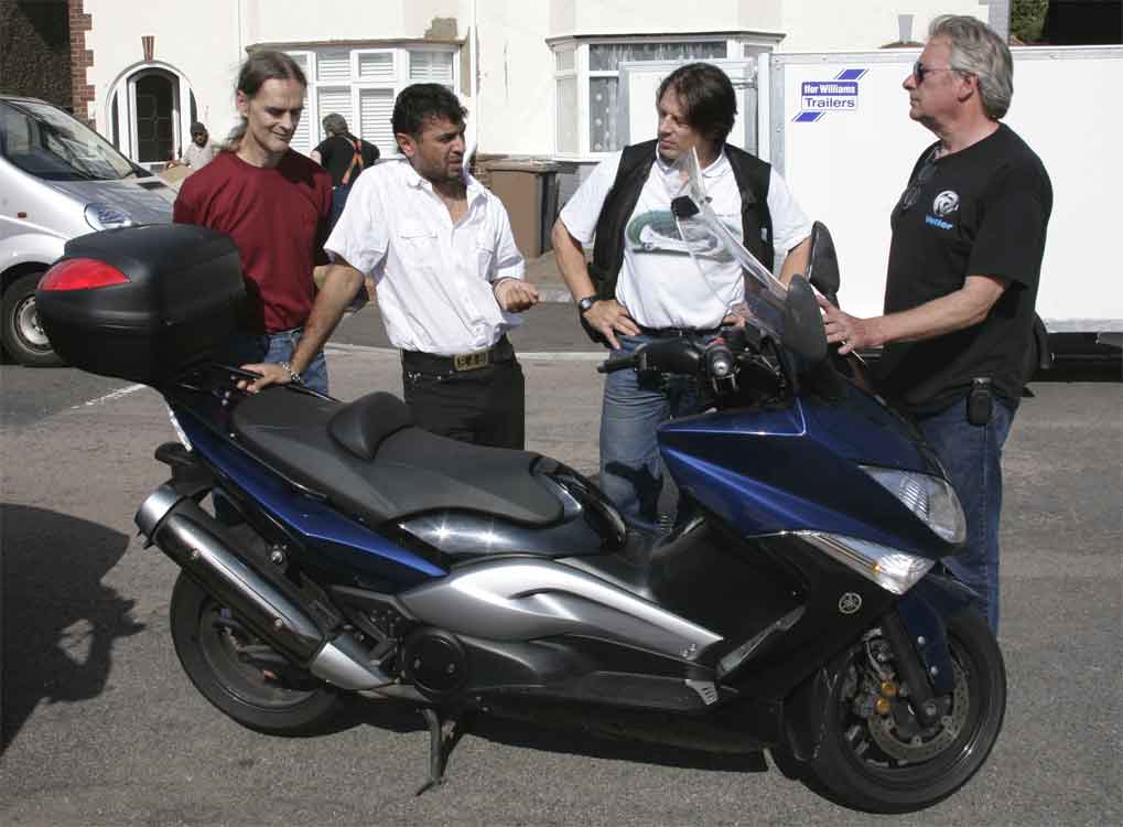 Blez's Mk3Tmax, Vetter, Lynch & Rabadia