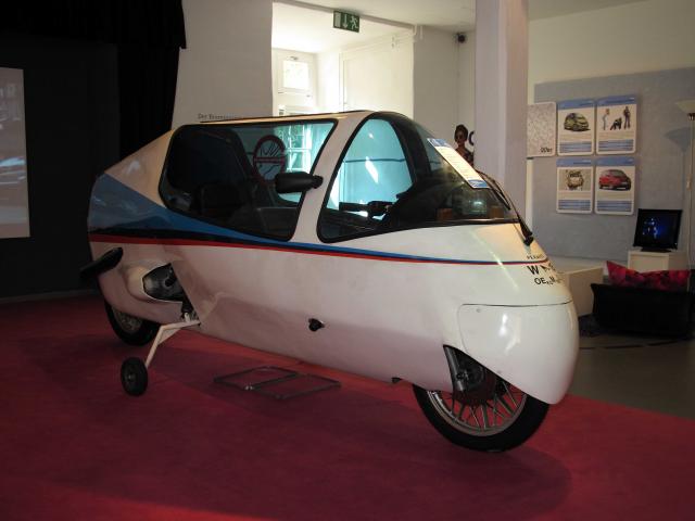 Peraves Prototype OEkoMobIL - 1