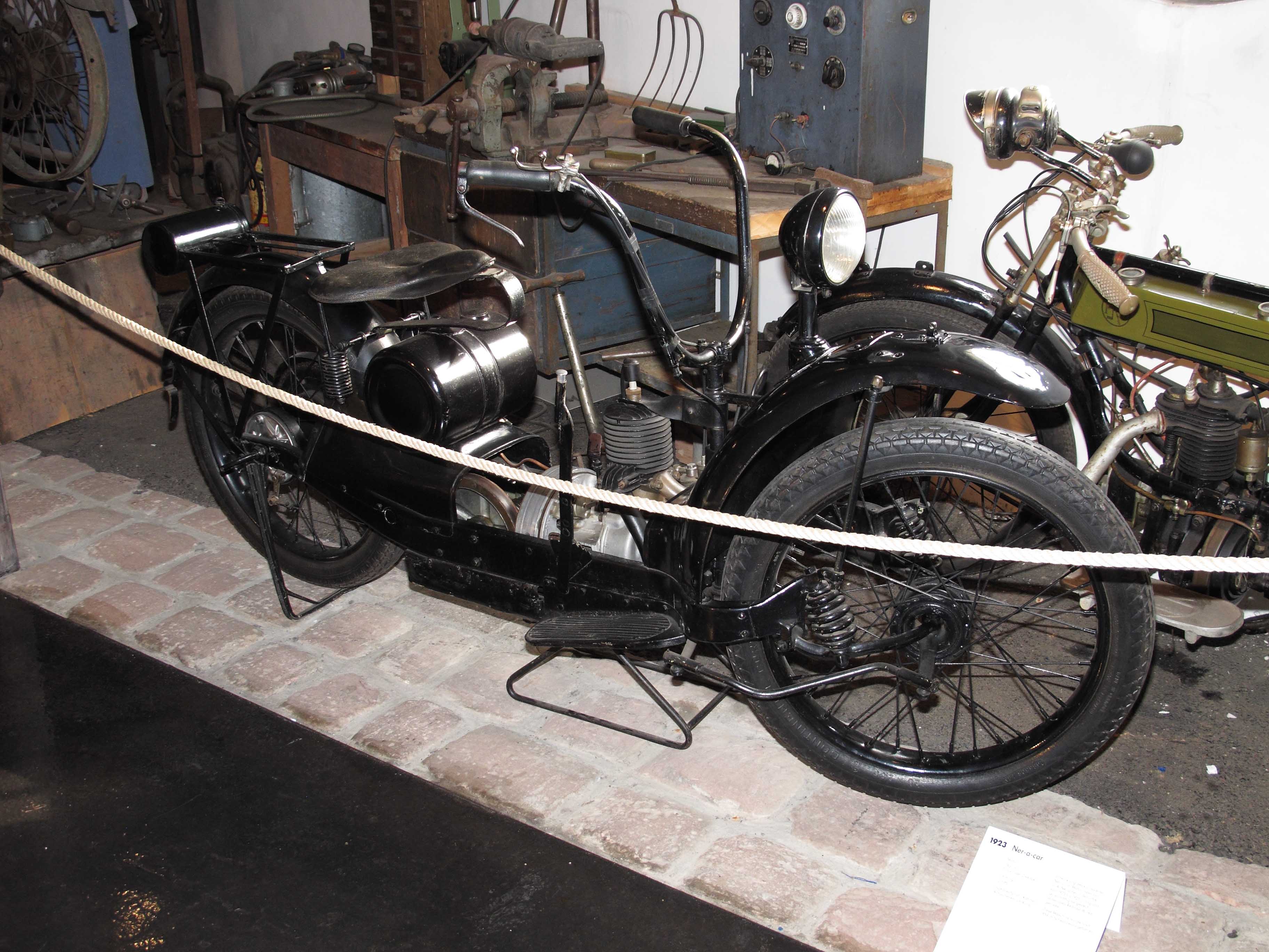1923 Neracar 1