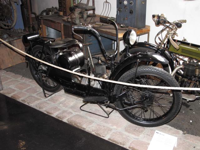 1923 Neracar 1