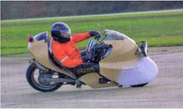 Mick Broom's 2001 Mk1 F650FF - with fairing
