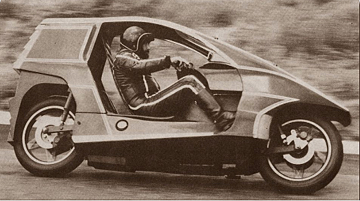 Malcolm Newell riding a Quasar
