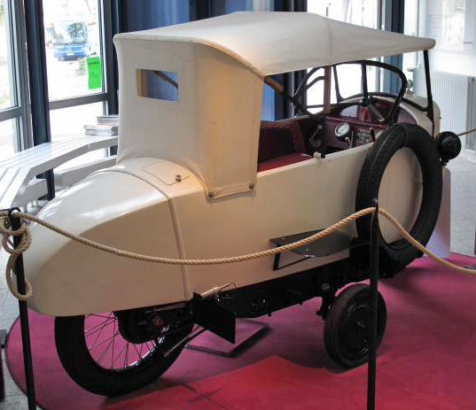 White Mauser, with roof