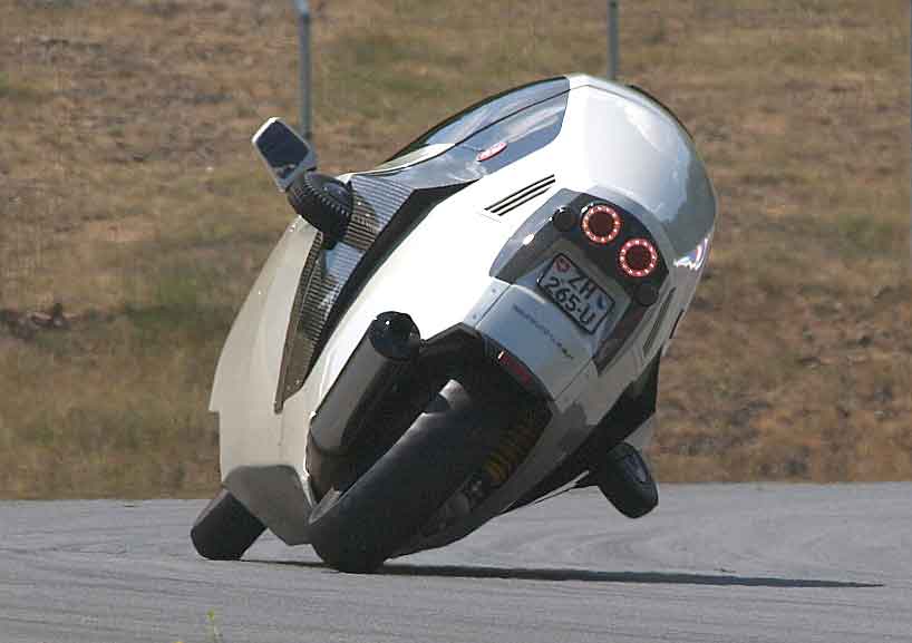 Leaning MonoTracer from the rear Leaning MonoTracer from the rear