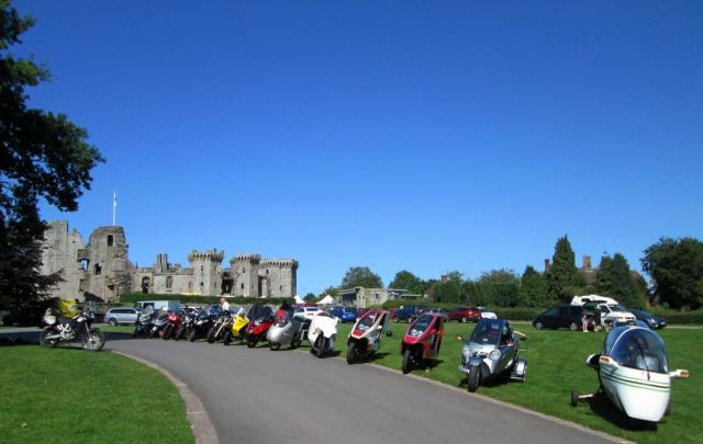 14 FFs at Raglan Castle!