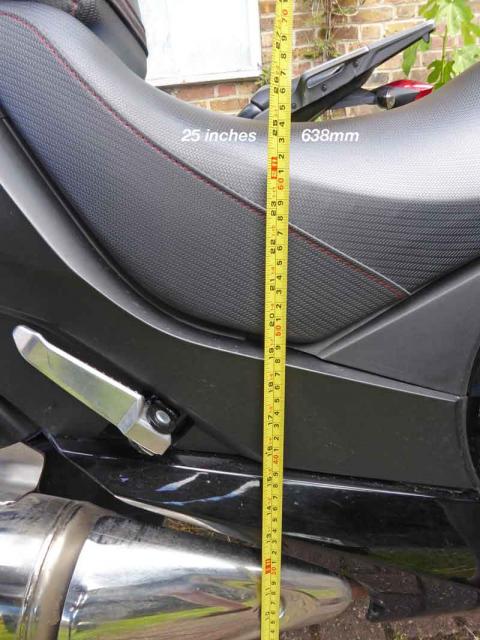 Vultus Seat Height: 25 inches