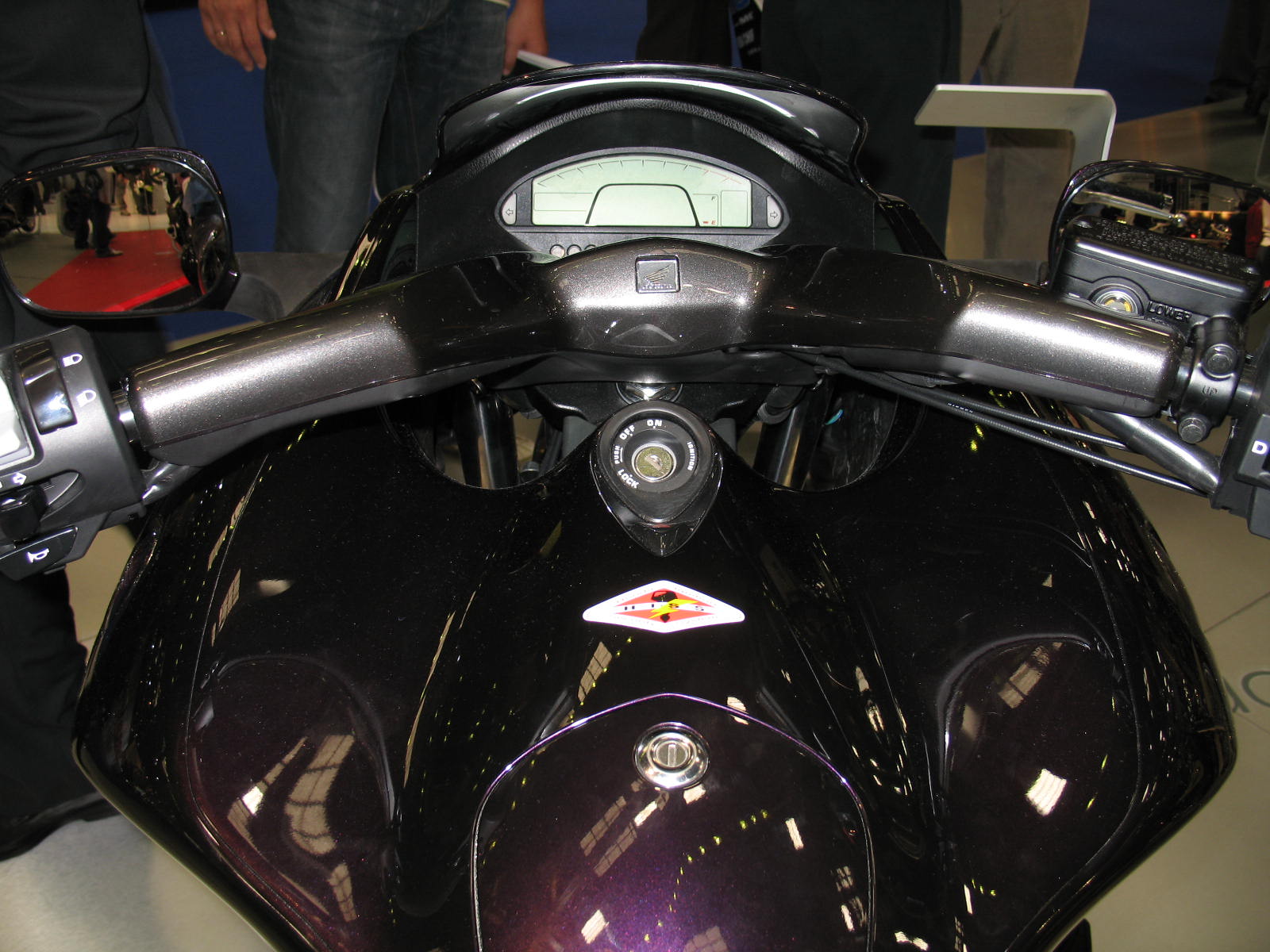 DN-01 dash