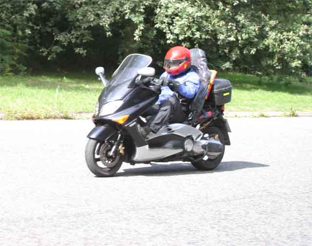 Blez riding ComFFergMax