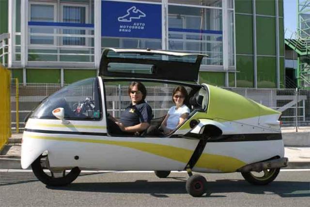 Blez & Elspeth Beard in Eco No. 4 at Brno 2005