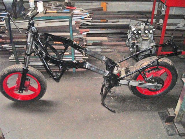 Honda CBR 1000FF 8