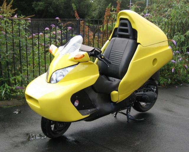 2010 Cmax side view