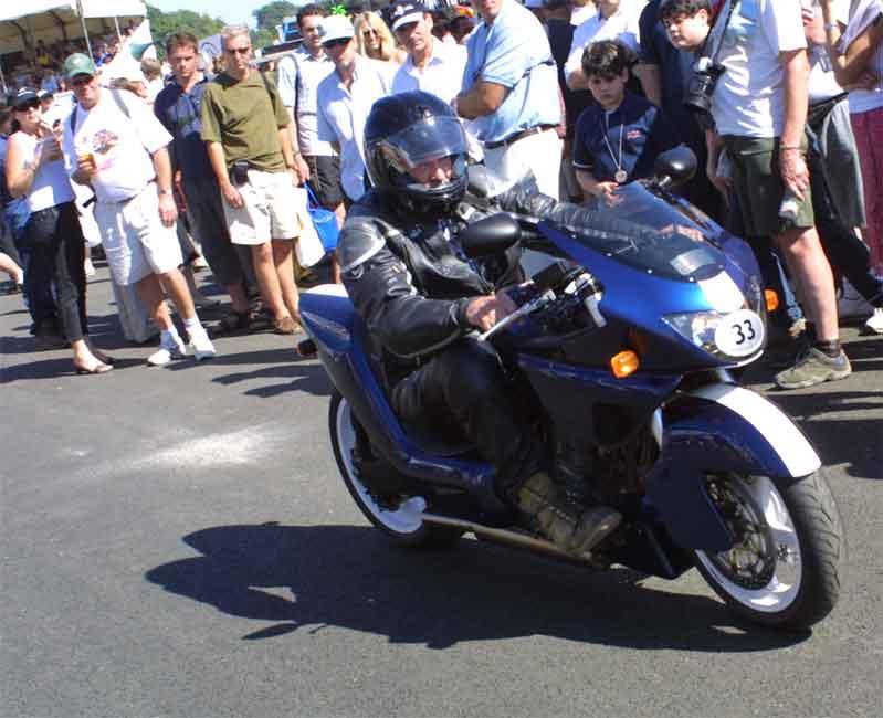 Dan Gurney on Alligator (2003)