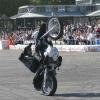 JP Goy wheelies an F650