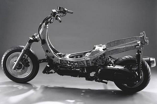 Yamaha Majesty YP400S naked