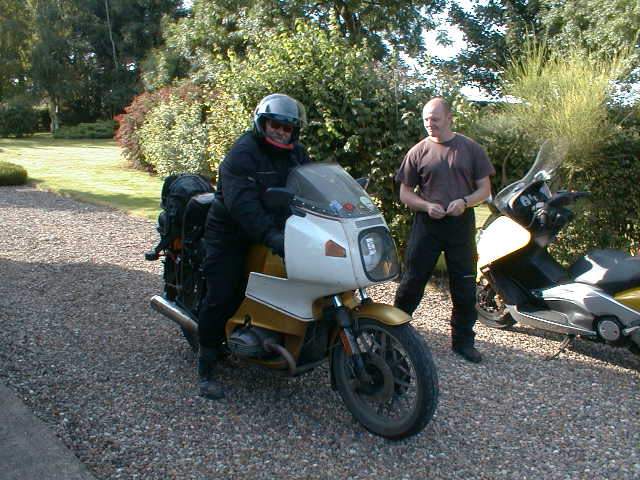 AN Owner brings HF bike because Gold Wing FF under construction.