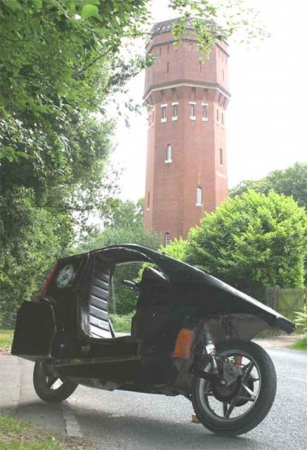 Blez's Quasar at Elspeth Beard's Water Tower